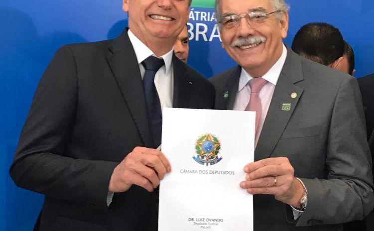  Bolsonaro destaca trabalho do deputado Luiz Ovando sobre tratamento precoce