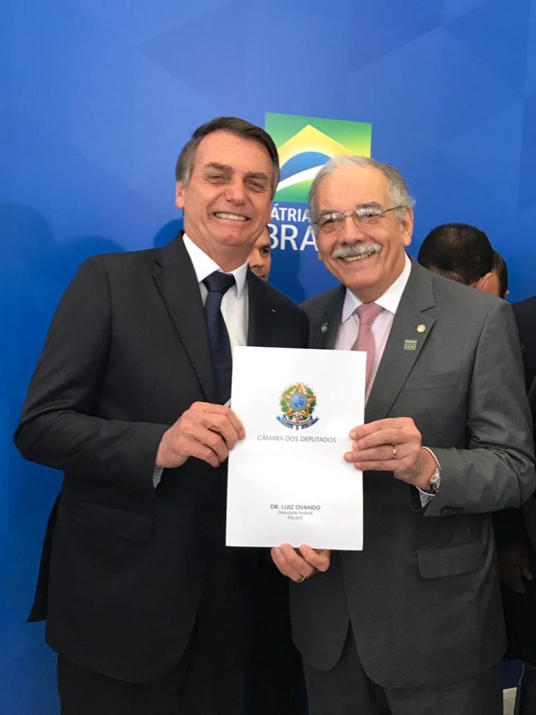 Bolsonaro destaca trabalho do deputado Luiz Ovando sobre tratamento precoce