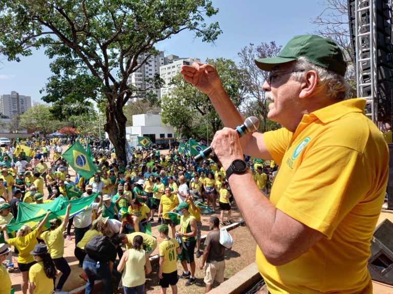 Único a ir para as ruas da capital, Luiz Ovando destaca força de Bolsonaro em MS