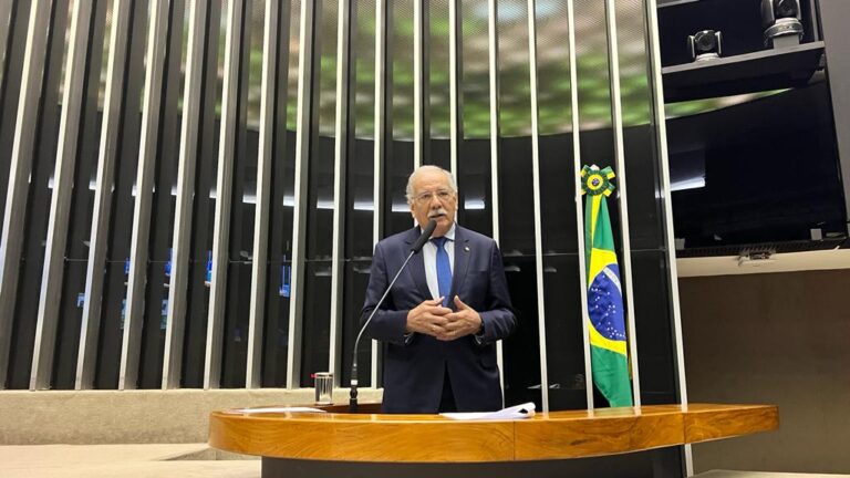 Deputado Dr. Luiz Ovando Prestigia Sessão Solene em Homenagem ao Dia do Cardiologista e aos 80 Anos da Sociedade Brasileira de Cardiologia