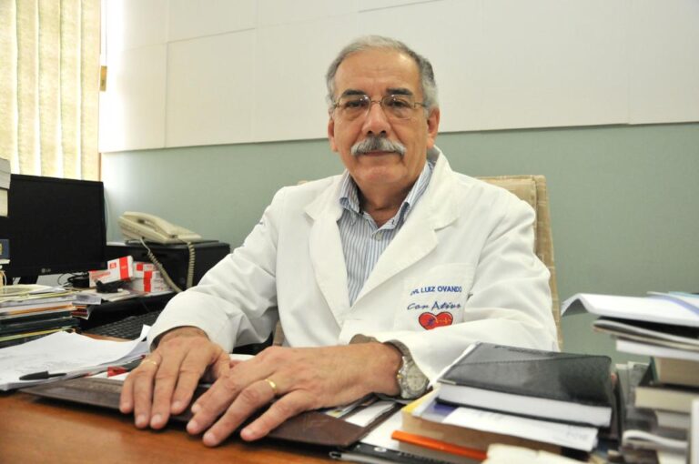 Com 48 anos de formado, deputado Dr. Luiz Ovando celebra carreira dedicada à medicina