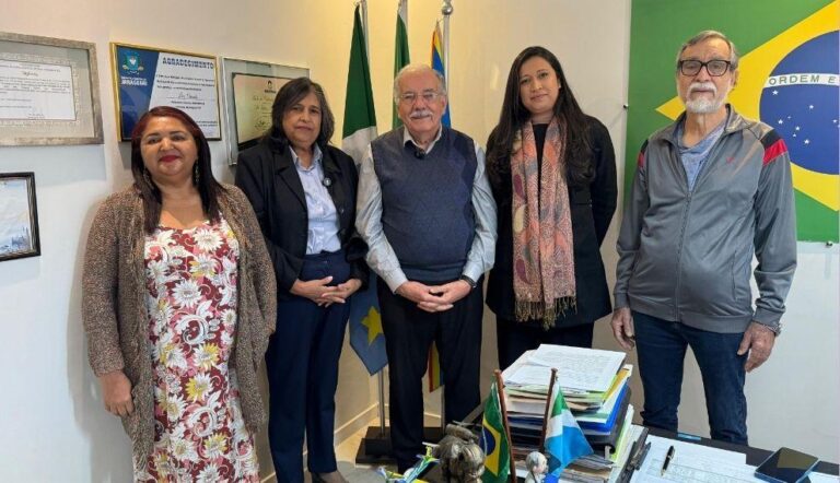 Deputado Luiz Ovando recebe representantes da Associação dos Ostomizados e destina recursos para ações de inclusão